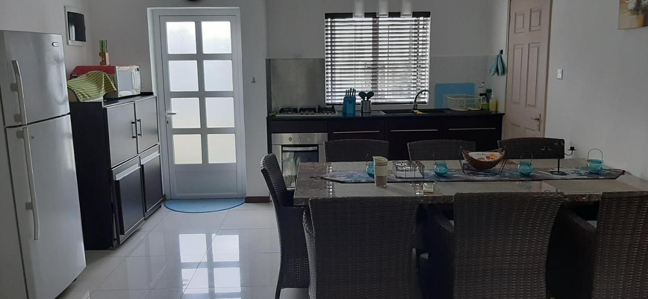 Blue Sky Villa Grand Baie Bagian luar foto